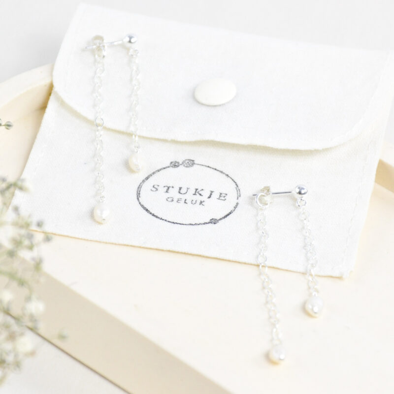 Parel oorbellen dubbele hanger