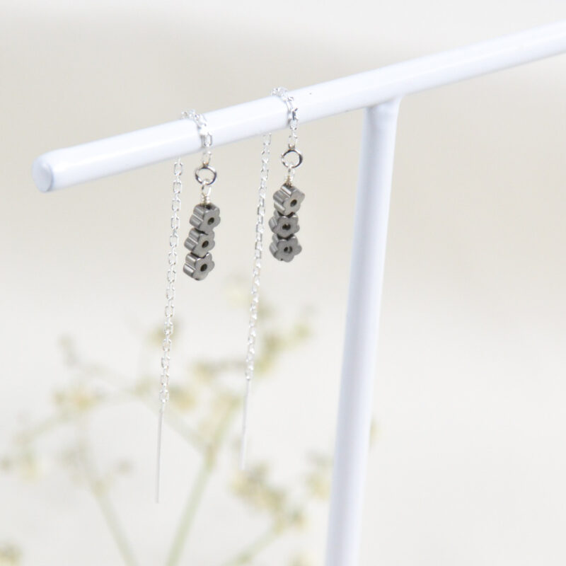 Hematiet oorbellen doortrek