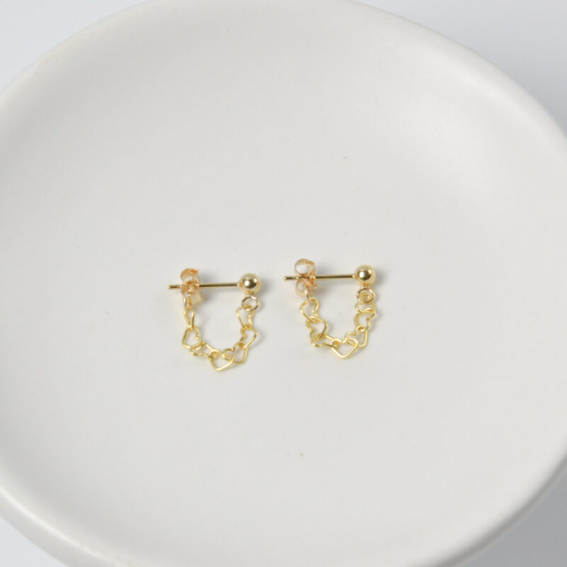 Hartjes oorbellen knopjes